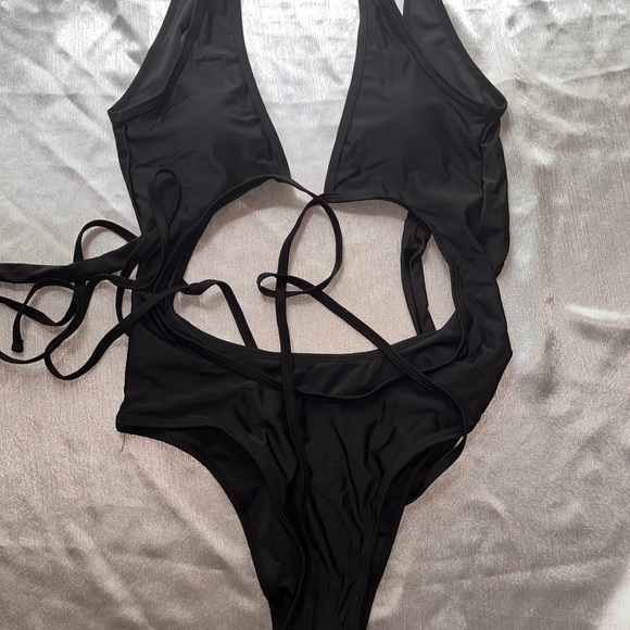 Sexy swimwear - Picture 3 of 6